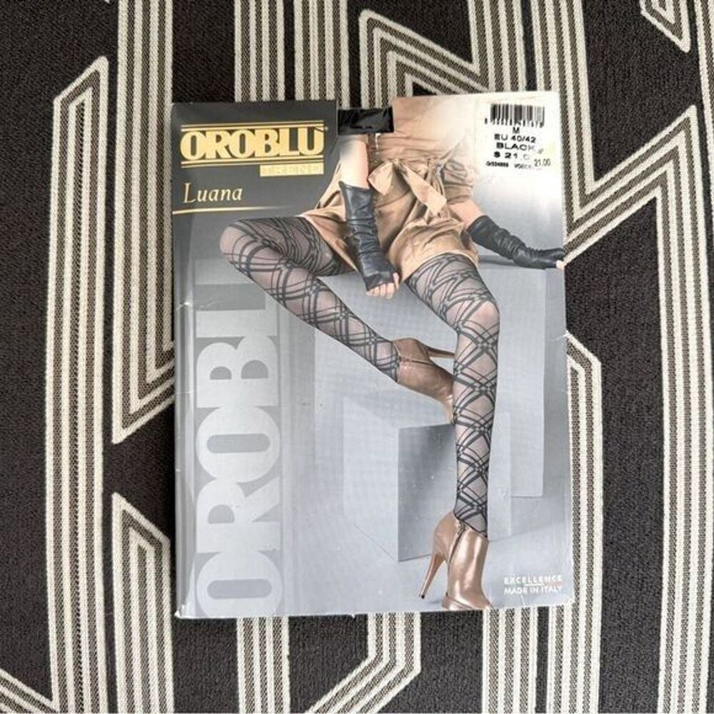 NWT OROBLU Women's Black Chevron Print Tights Size M
